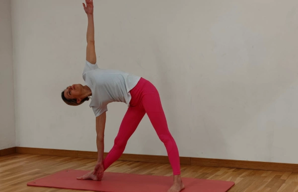 Stefania Grappeggia corsi di yoga a como e varedo